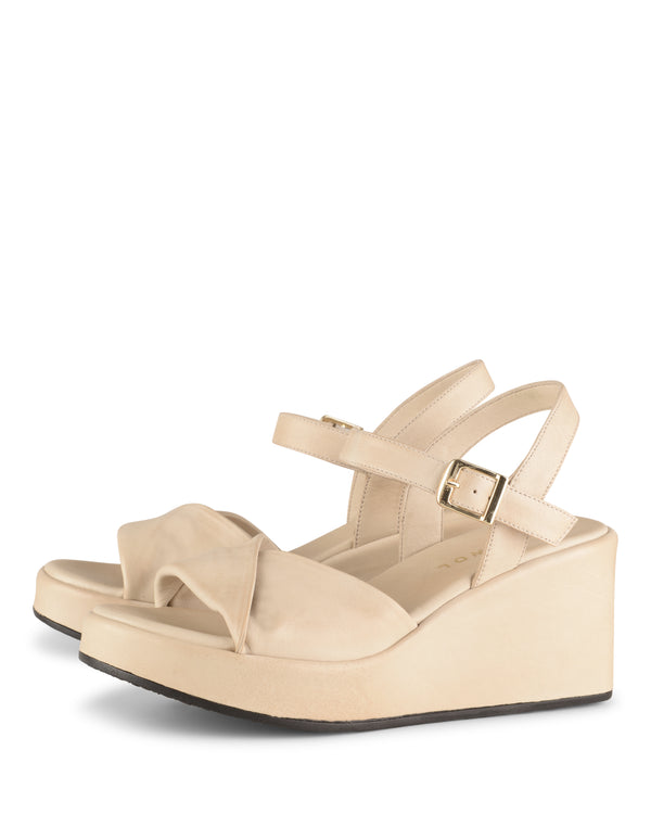 Nokwol Mae Beige Leather