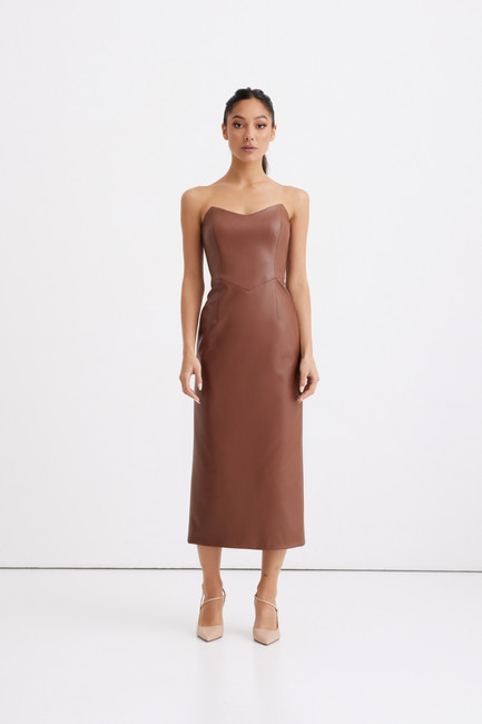 Nomi Fame ANGELINA BROWN Brown