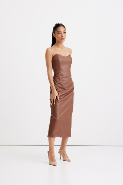 nomi fame ANGELINA BROWN Brown