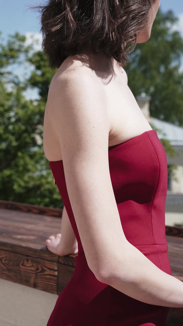 Nomi Fame EVA Red Wine