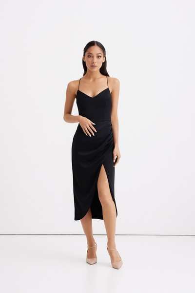 nomi fame SELENA BLACK Black