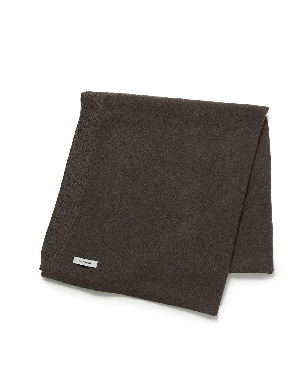 nonnative WANDERER STOLE CASHMERE YARN