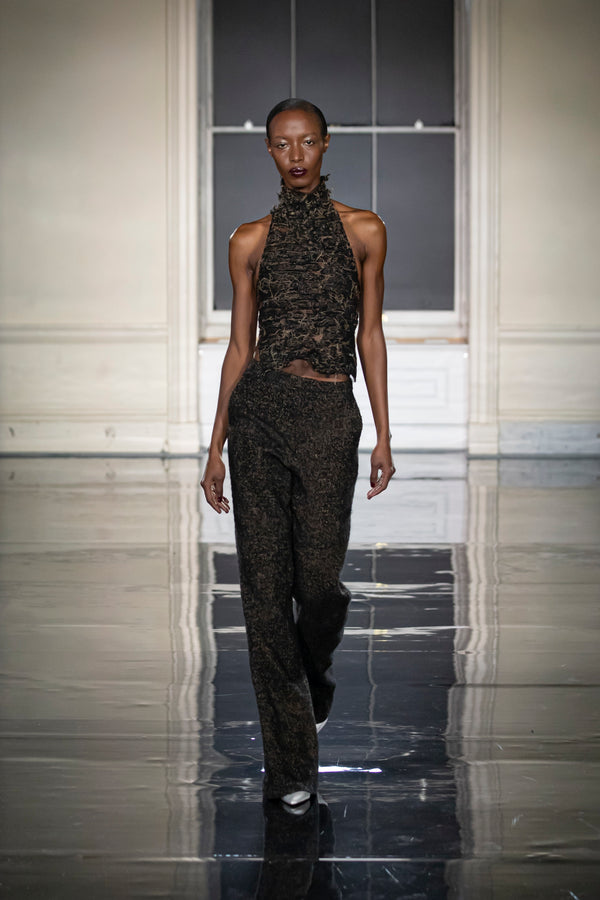 noon by noor Detruire Top in Black Caramel