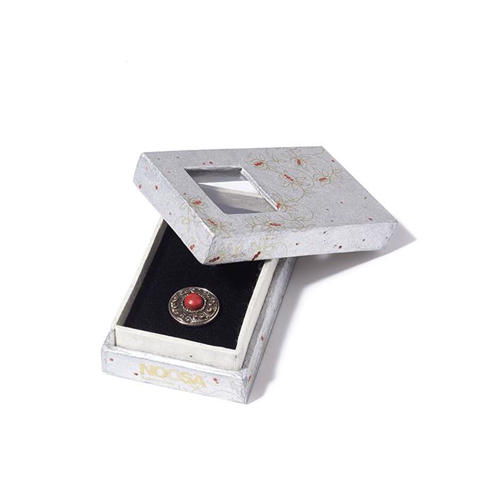 NOOSA Mata Tirtha (in the gift box)