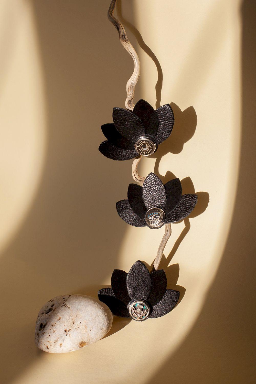 NOOSA Padma Brooch Black