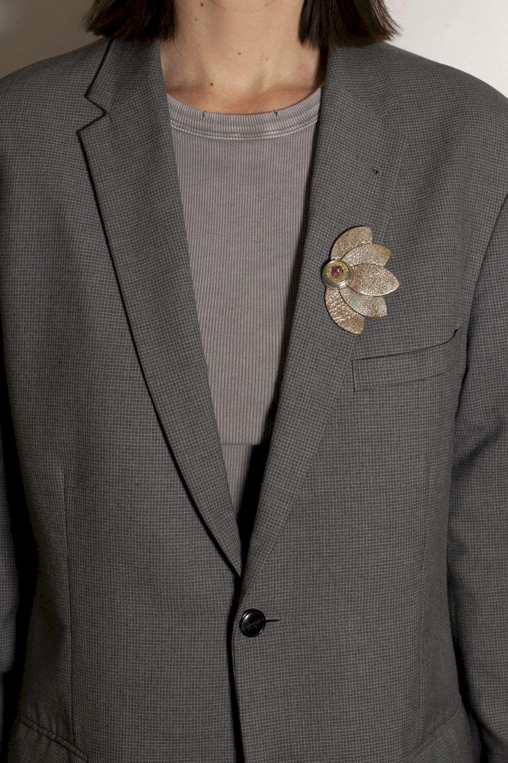 NOOSA Padma Brooch Metallic Gold