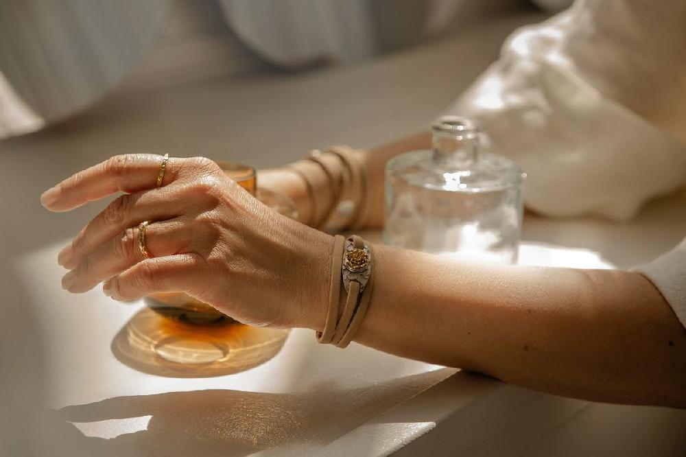 NOOSA Petite Compassion bracelet grey