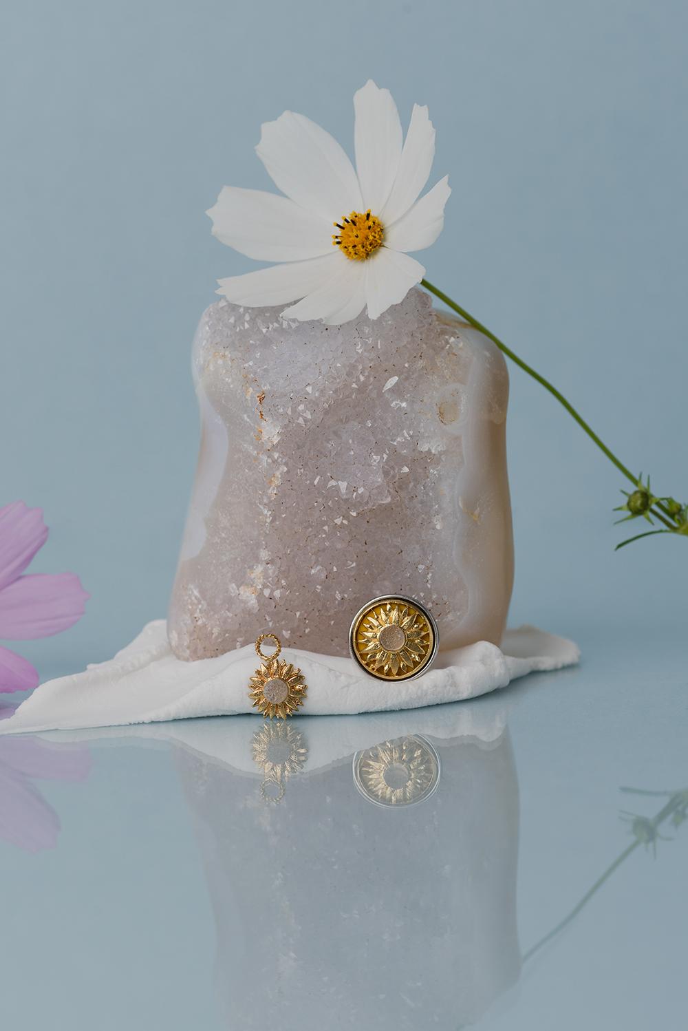 NOOSA Relic Calendula Pendant