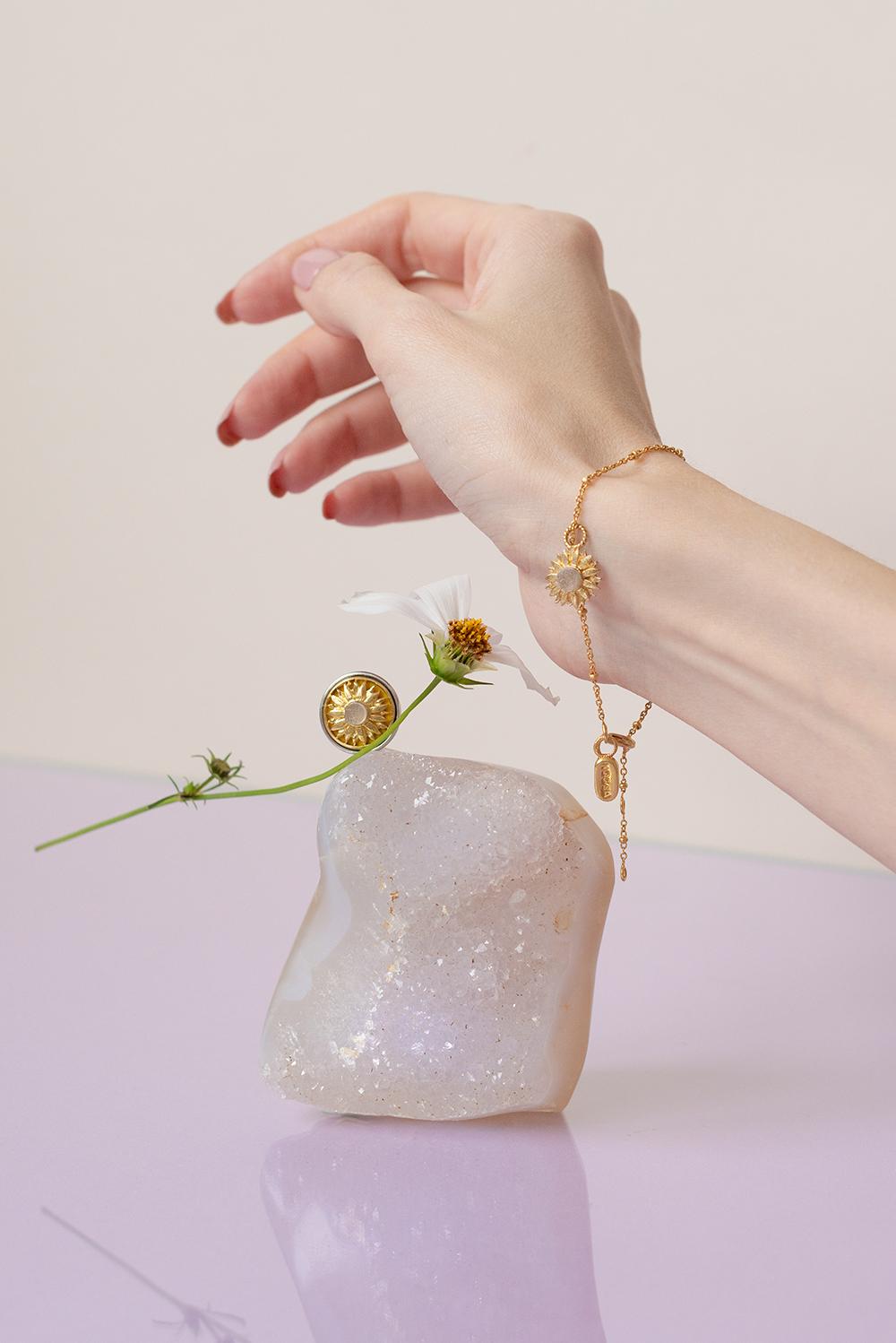 NOOSA Relic Calendula pendant