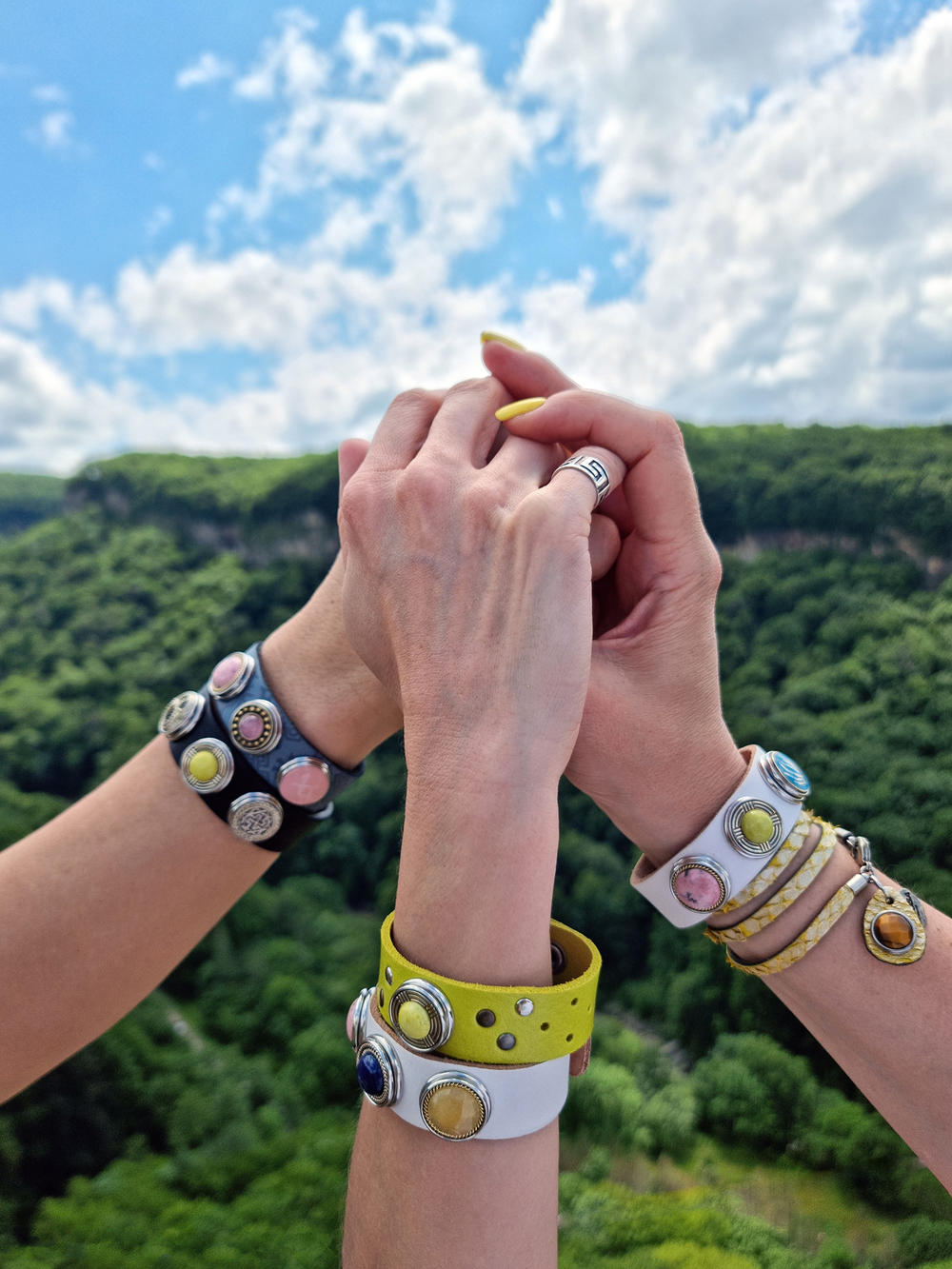 NOOSA Rhodonite twist