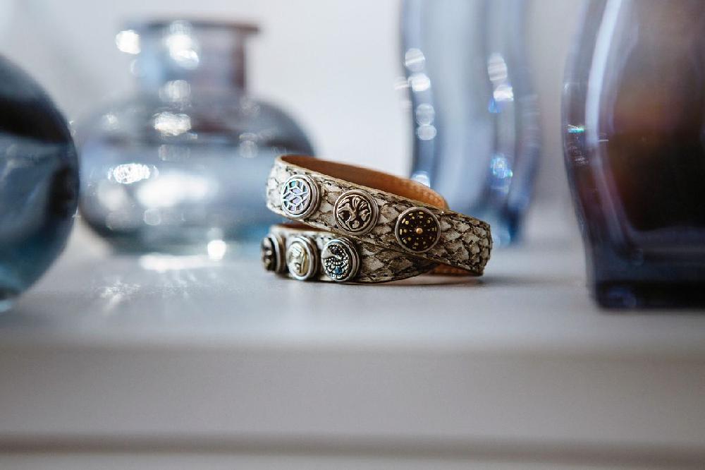 NOOSA Petite Classic Double Bracelet Salmon Skin Grey