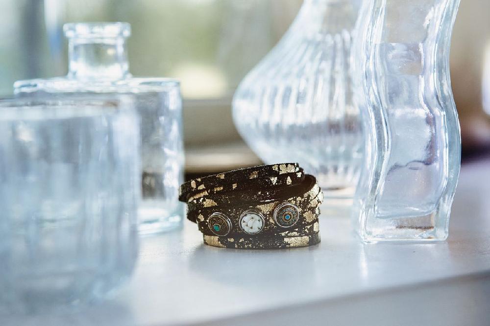 NOOSA Petite Triple Bracelet Golden Foil Black Graphite