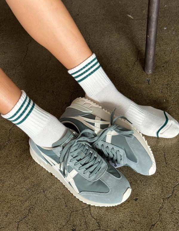 Nordic Muse Egret Cotton Girlfriend Socks Le Bon Shoppe