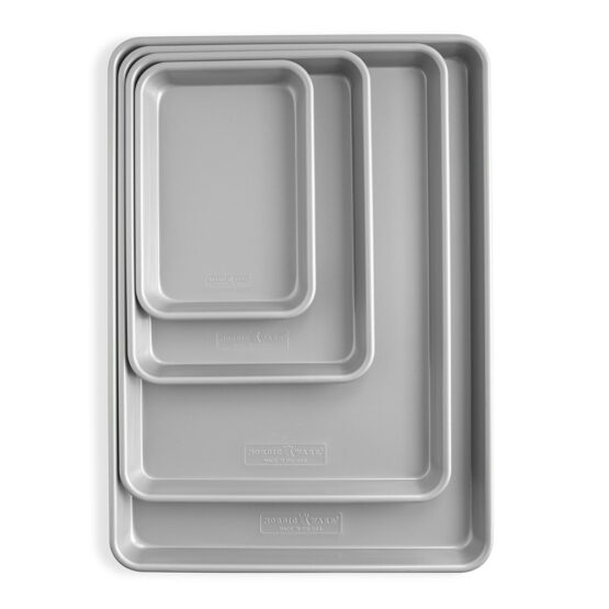 nordic ware 4-Piece Brilliant Bakeware Nonstick Sheet Pan Set