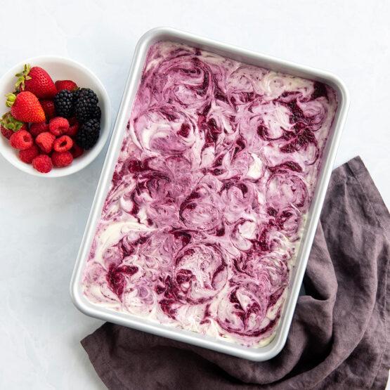 Nordic Ware Brilliant Bakeware Nonstick 9 X 13 Inch Baking Pan