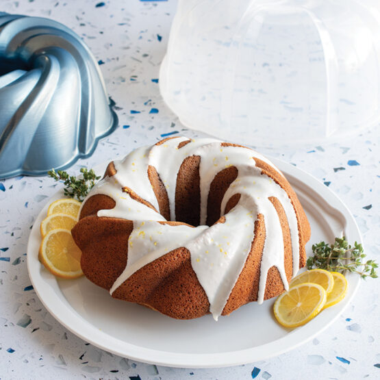 Nordic Ware Formed Swirl Bundt® Pan With Cake Keeper