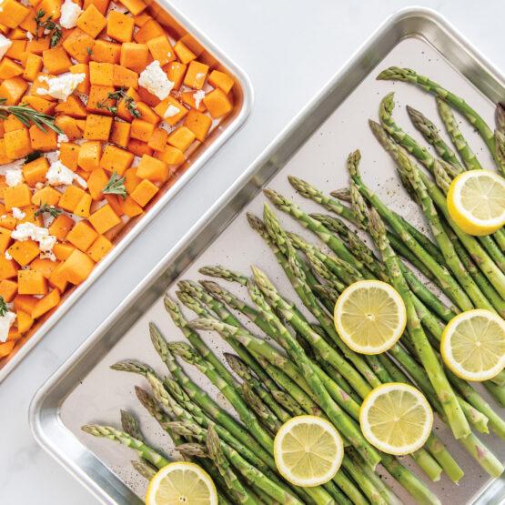 Nordic Ware Naturals® 2 Piece Half Sheet & Quarter Sheet Pan Set