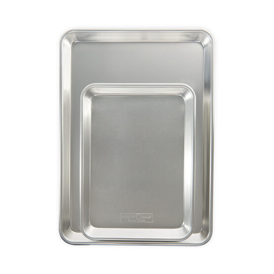 nordic ware Naturals® 2 Piece Half Sheet & Quarter Sheet Pan Set