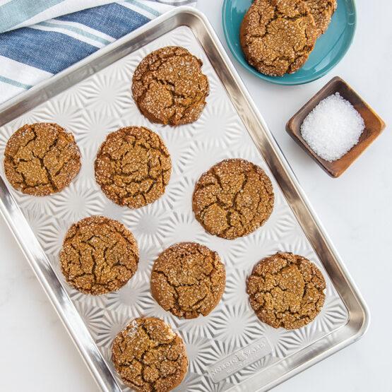 Nordic Ware Naturals® Vintage Starburst Half Sheet Pan