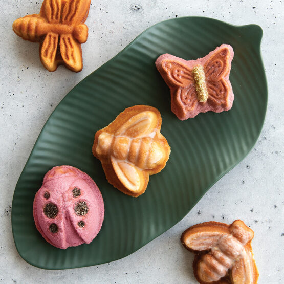 Nordic Ware Backyard Bugs Pan