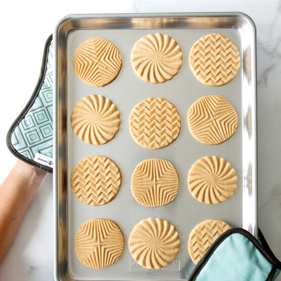 Nordic Ware Bundt® Hot Pad Set Of 2