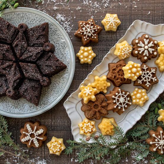Nordic Ware Frozen Snowflake Cakelet Pan