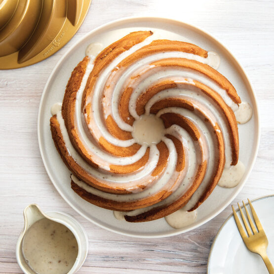 Nordic Ware Heritage Bundt® Pan
