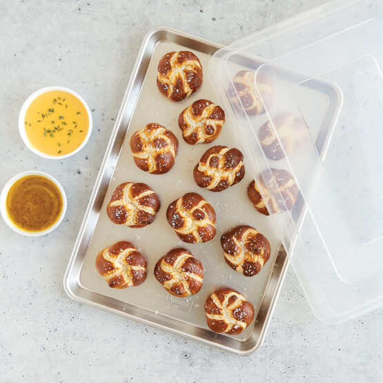 Nordic Ware Naturals 6 Piece Baking Sheet & Lid Set