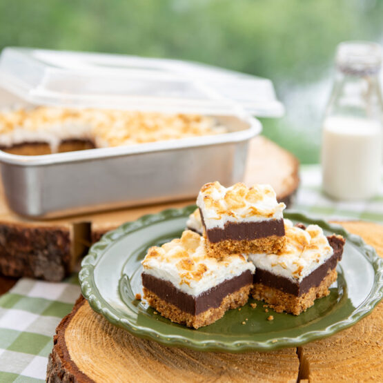 Nordic Ware Naturals® 9" Square Cake Pan With Lid