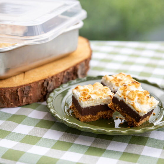 Nordic Ware Naturals® 9" Square Cake Pan With Lid