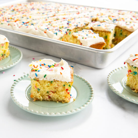 Nordic Ware Naturals® Big Batch™ Pan