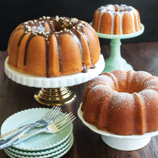 Nordic Ware Northern Lights Bundt Bundle