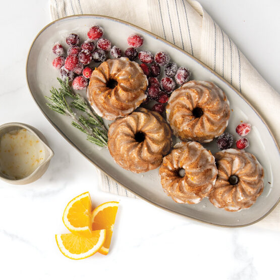 Nordic Ware Pirouette Bundtlette® Pan