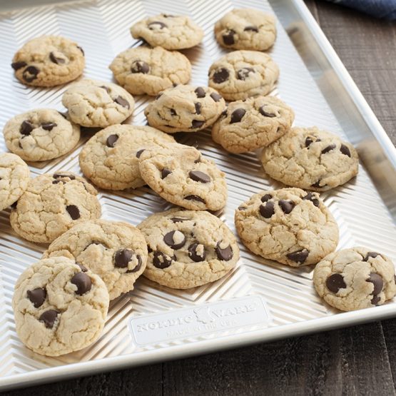 Nordic Ware Prism Aluminum Jelly Roll Pan