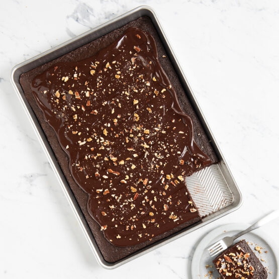 Nordic Ware Prism Big Batch Pan