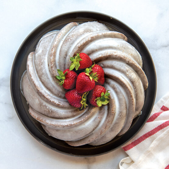 Nordic Ware Swirl Bundt® Pan