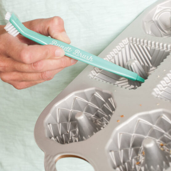 Nordic Ware The Ultimate Bundt® Cleaning Tool