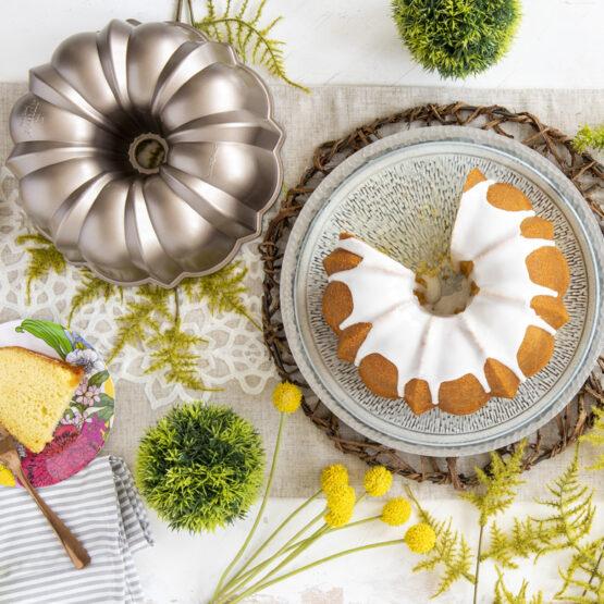 Nordic Ware Toffee Original Bundt® Pan