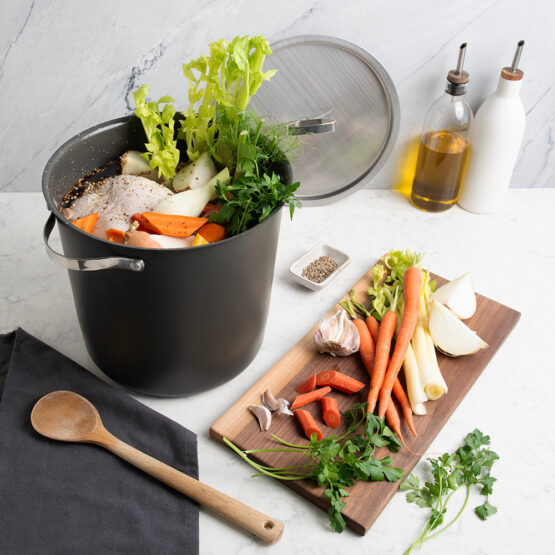 Nordic Ware Verde 12 Qt Stock Pot With Lid