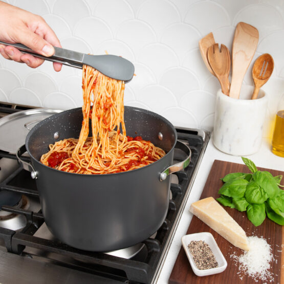 Nordic Ware Verde 8 Qt Stock Pot With Lid