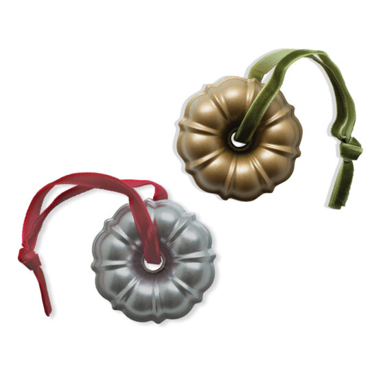 nordic ware Set of 2 Collectible Cast Ornaments Classic Bundt®