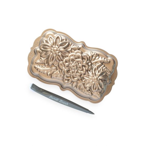 nordic ware Wildflower Loaf and Bundt® Cleaning Tool Set