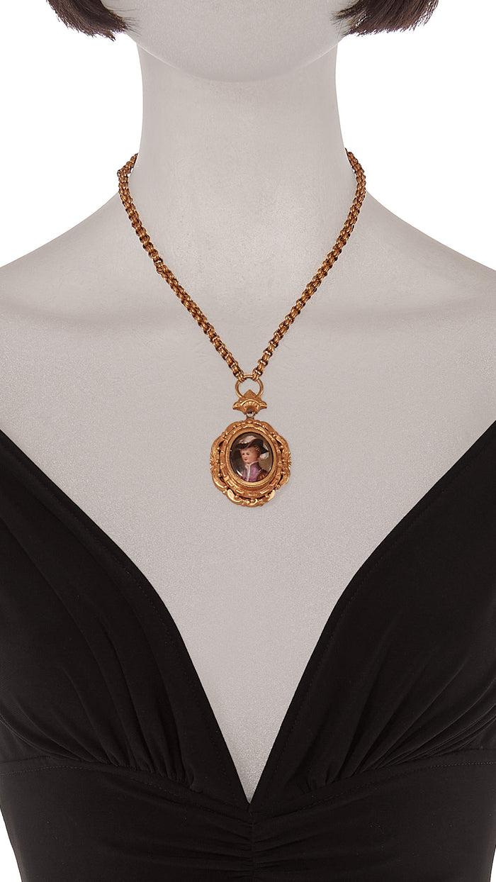 Norma Kamali FACE PENDANT NECKLACE