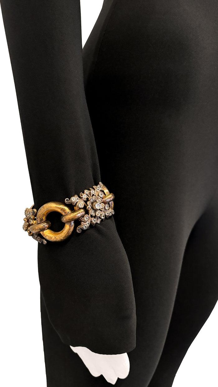 Norma Kamali FLOWER AND BRASS STONE BRACELET