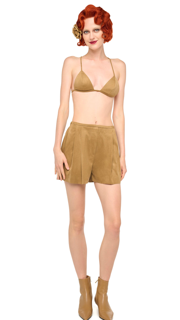 norma kamali MENS PLEAT SHORT