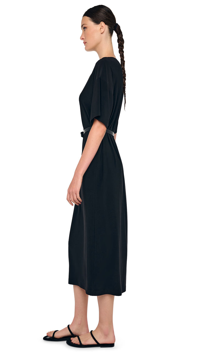 Norma Kamali SHORT SLEEVE BOXY DRESS TO MIDCALF