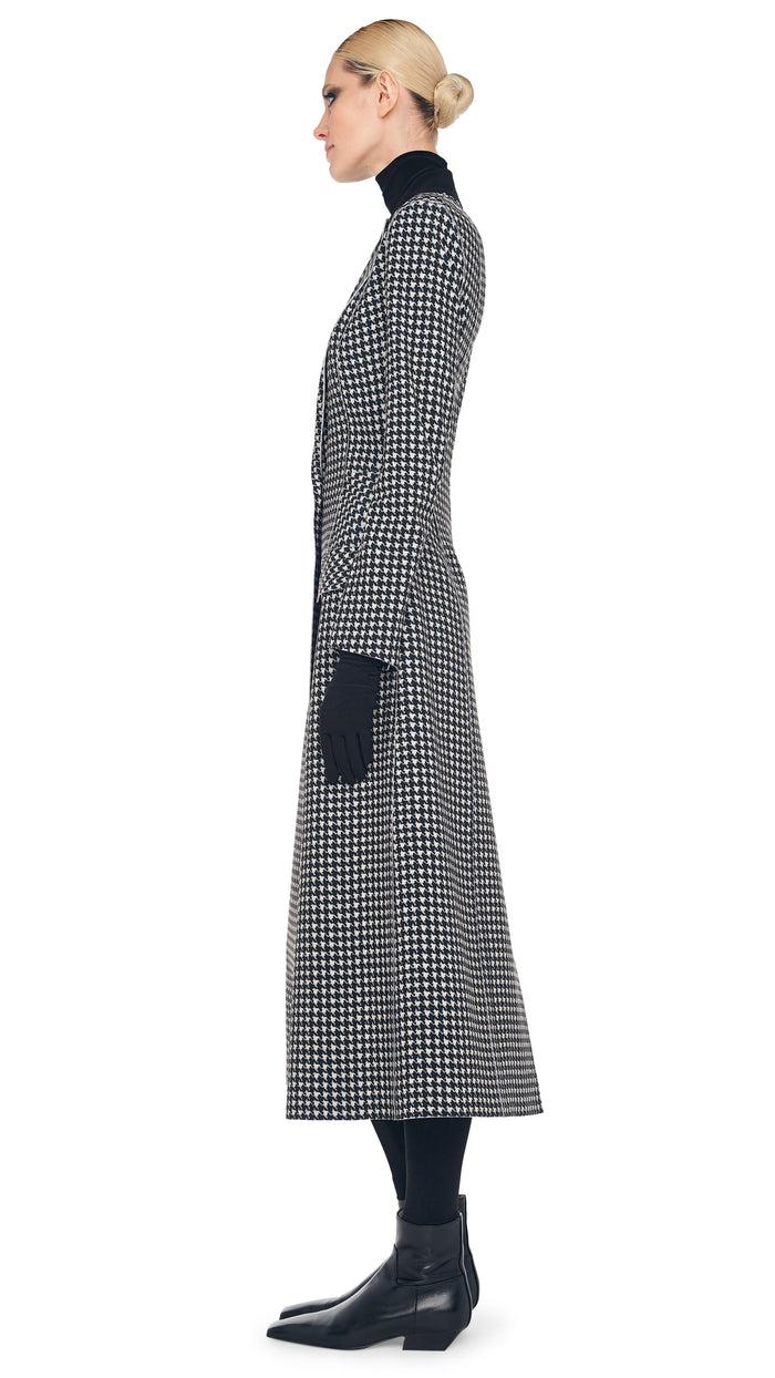 Norma Kamali SINGLE BREASTED BOY FIT RIDING COAT