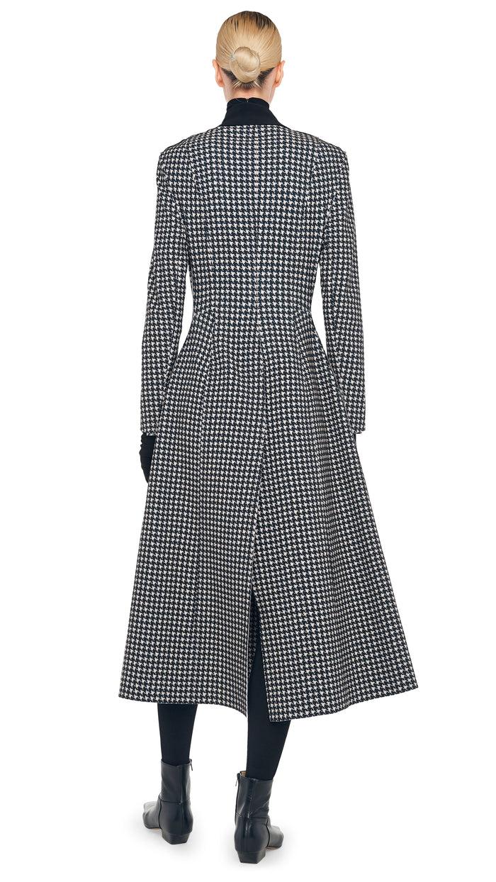 Norma Kamali SINGLE BREASTED BOY FIT RIDING COAT