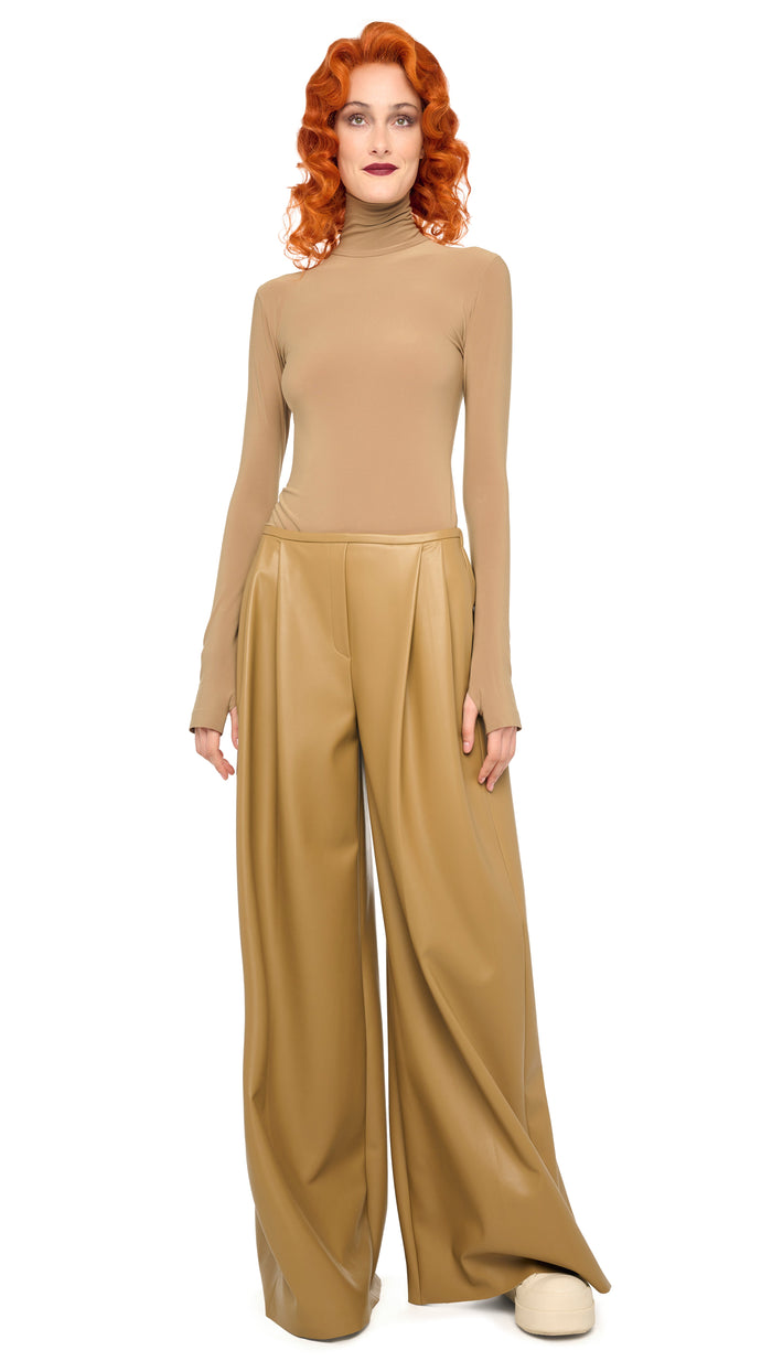 norma kamali SLIM FIT LONG SLEEVE TURTLE TOP