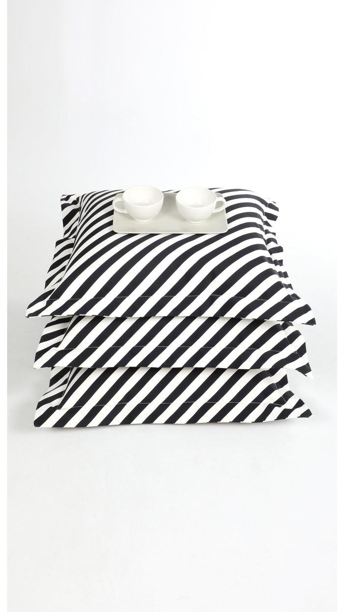 Norma Kamali THE PILLOW